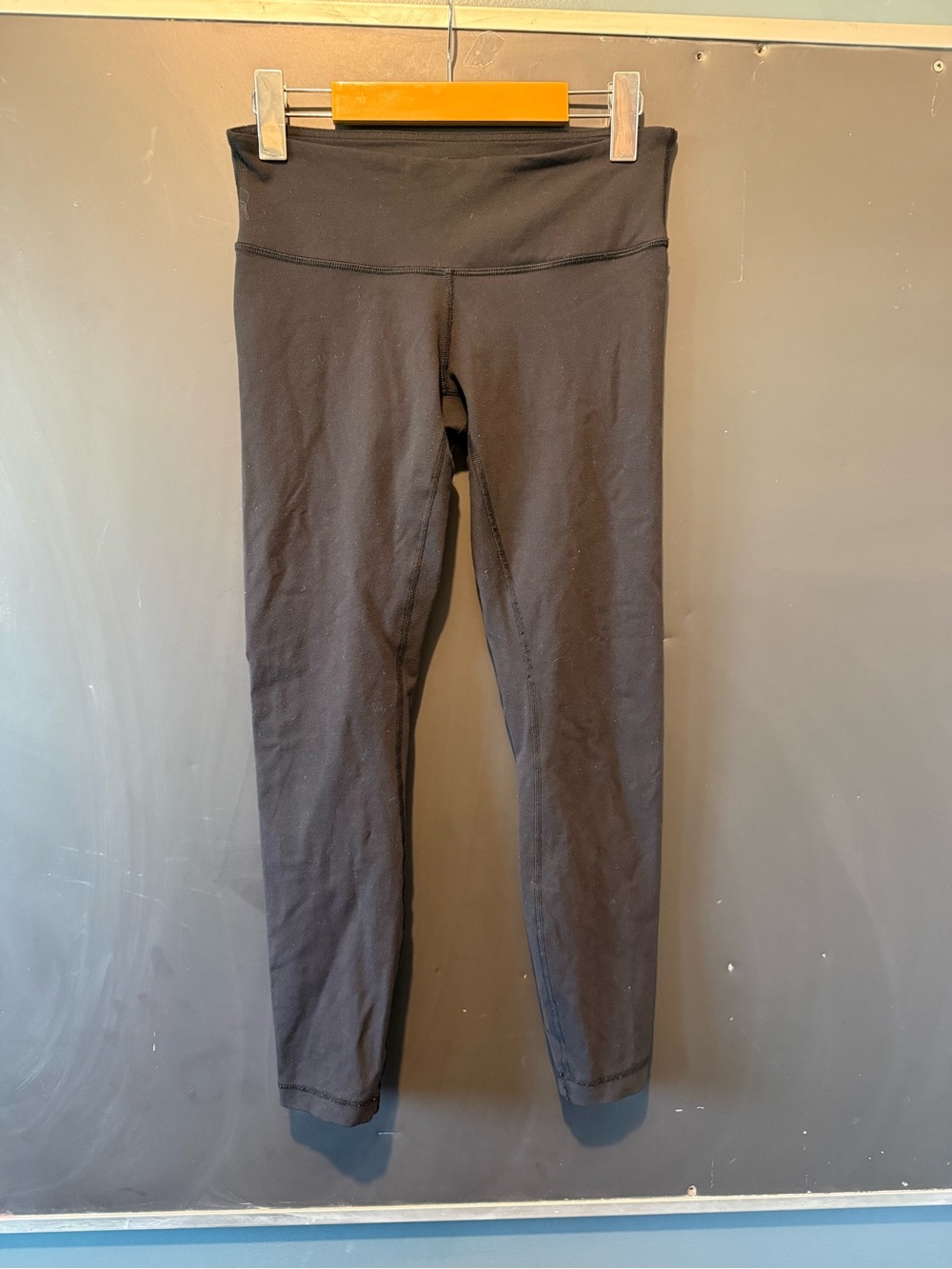 lululemon athletica Black Cropped Leggings